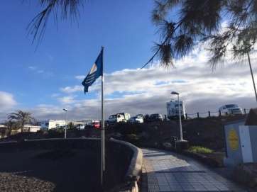 La Bandera Azul en Hoya del Pozo, en una imagen captada esta misma tarde (Foto TA)