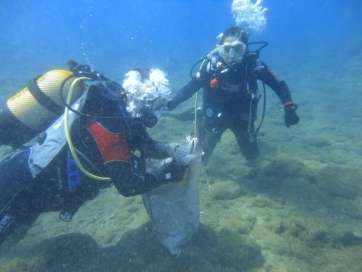 Imagen de archivo de una limpieza de fondos (Foto TA)