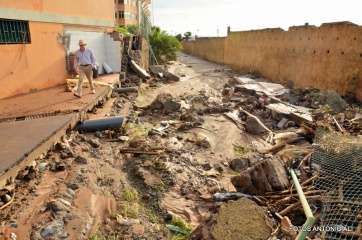 Material arrastrado por el Barranquillo de Melenara durante la tromba de agua del 23 de octubre pasado (Foto TA)