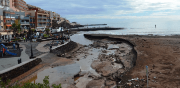 Daños en la playa de Melenara (Foto TA)