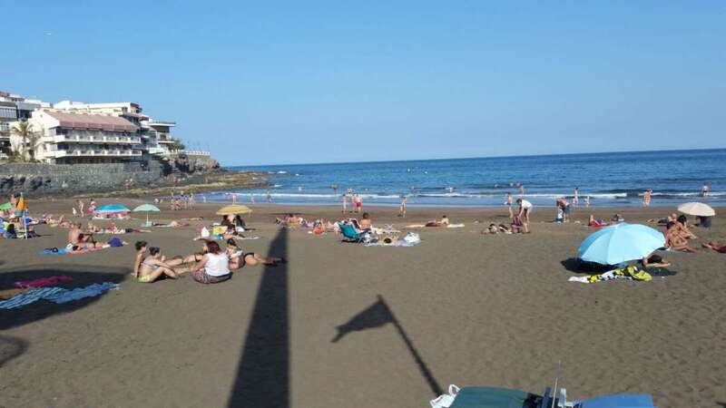 Las medusas irrumpieron ayer en algunas playas de Telde como Salinetas o Melenara (Foto TA)