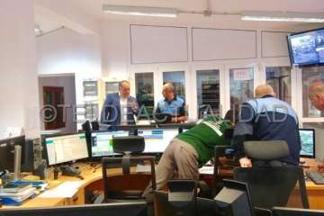 Imágenes aéreas del vertido y de la reunión del Cecopin (Foto TA)