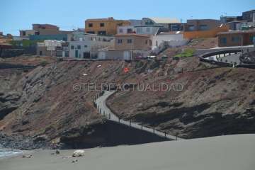 Playas solitarias y animada Feria del Libro en Telde (Foto TA)