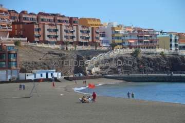 Playas solitarias y animada Feria del Libro en Telde (Foto TA)