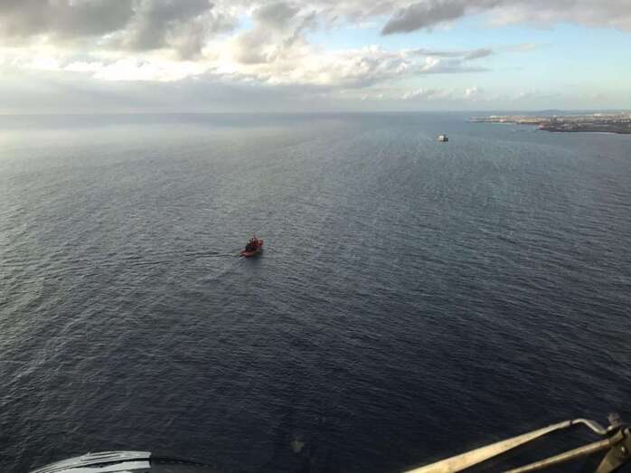 Mancha de fuel en la costa oriental de Gran Canaria ocasionada por el vertido (Foto TA)