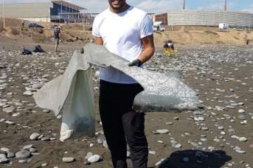 Limpieza de la playa de La Restinga (Foto TA)