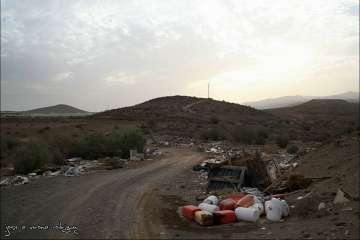 Vertidos ilegales en el entorno del barranquillo de Ojos de Garza (Foto José A. Verona Rodríguez)