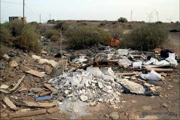 Vertidos ilegales en el entorno del barranquillo de Ojos de Garza (Foto José A. Verona Rodríguez)