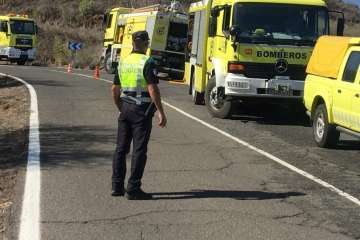  Incendio en la cumbre de la Isla, próximo a Cazadores-Telde (Foto TA)