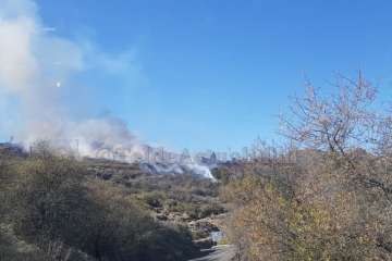  Incendio en la cumbre de la Isla, próximo a Cazadores-Telde (Foto TA)