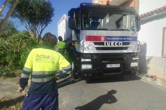 Poda en El Palmital Bajo para evitar inseguridad a los vecinos (Foto TA)