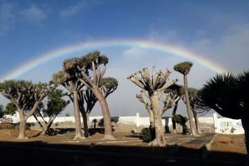 Arcoíris en el cielo de Telde en el día de Reyes (Foto Gumersindo Hernández y Darío Benítez)