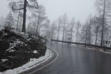 El estado de la calzada compromete la circulación (Foto TA)