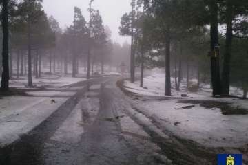 Otro día desapacible en la cumbre (Foto TA)