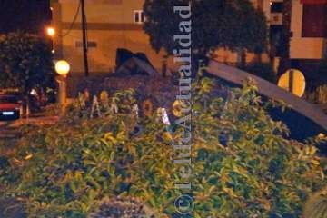 El viento arranca la escultura de La Herradura-Telde (Foto TA y Antonio Alí)