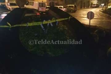 El viento arranca la escultura de La Herradura-Telde (Foto TA y Antonio Alí)