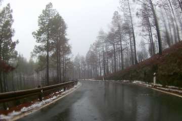 Accesos abiertos a la cumbre, salvo tres, tras la nevada histórica de ayer (Foto TA)