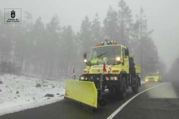 Accesos abiertos a la cumbre, salvo tres, tras la nevada histórica de ayer (Foto TA)