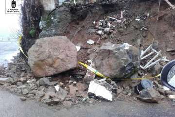 Desprendimiento en el kilómetro 4 de la GC-400, en la zona de Aríñez (Foto TA)