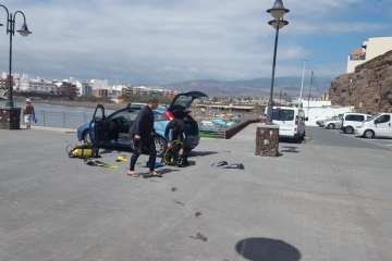 Inmersión en Melenara para limpiar sus fondos (Foto TA)