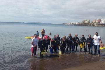 Inmersión en Melenara para limpiar sus fondos (Foto TA)