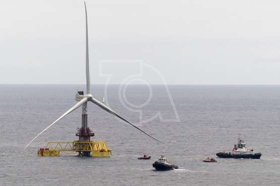 El primer molino marino de España, en la costa de Telde (Foto Claudio Sánchez)