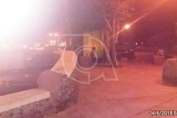 Trabajos de limpieza en la playa de Melenara tras la Noche de San Juan (Foto TA)