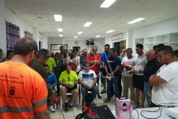 La Gavia se informa sobre la culebra real (Foto TA)