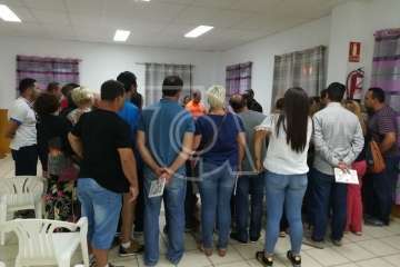 La Gavia se informa sobre la culebra real (Foto TA)