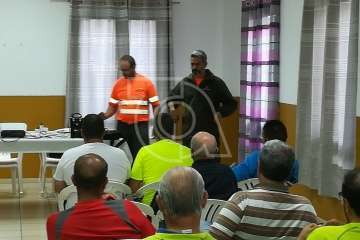 La Gavia se informa sobre la culebra real (Foto TA)