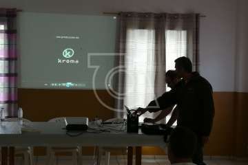 La Gavia se informa sobre la culebra real (Foto TA)