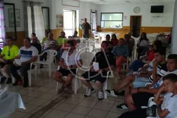 La Gavia se informa sobre la culebra real (Foto TA)