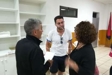 La Gavia se informa sobre la culebra real (Foto TA)