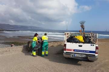  Batida de limpieza en la costa de La Restinga (Foto TA)