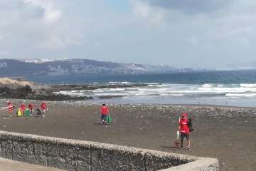  Batida de limpieza en la costa de La Restinga (Foto TA)