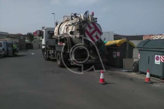 Un vertido de aguas fecales en Los Melones 'amenaza' con llegar a la arena de La Garita (Foto TA)