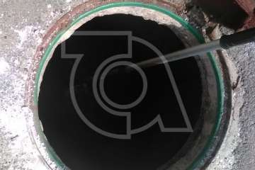 Un vertido de aguas fecales en Los Melones 'amenaza' con llegar a la arena de La Garita (Foto TA)