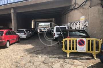 Ayuntamiento y Cabildo alertan del peligro de aparcar en el canal del Barranco de Ojos de Garza (Foto TA)