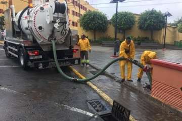 Efectos en Telde de las copiosas lluvias caídas durante la madrugada y mañana de este jueves (Foto TA)