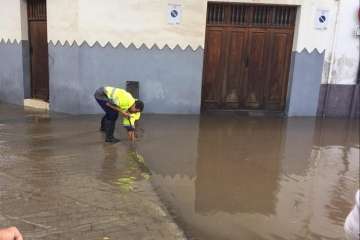 Efectos en Telde de las copiosas lluvias caídas durante la madrugada y mañana de este jueves (Foto TA)