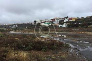 Efectos en Telde de las copiosas lluvias caídas durante la madrugada y mañana de este jueves (Foto TA)