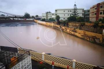 Efectos en Telde de las copiosas lluvias caídas durante la madrugada y mañana de este jueves (Foto TA)