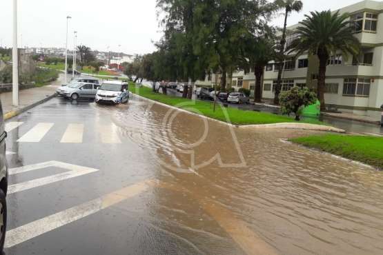 Efectos en Telde de las copiosas lluvias caídas durante la madrugada y mañana de este jueves (Foto TA)