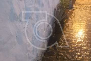 Una avería en la red 'inunda' una calle de San Francisco (Foto TA)