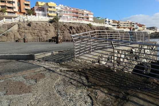 Costas culmina las obras de reparación del muelle de Melenara (Foto TA)