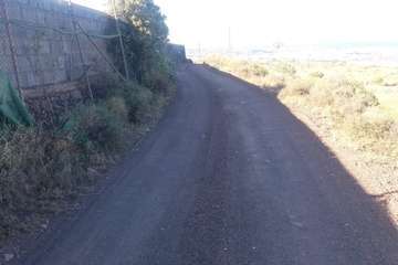 Trabajos de adecentamiento de la vía de Rosiana (Foto TA)