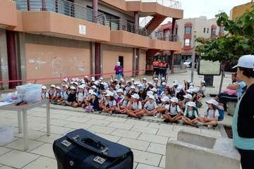 Una doble limpieza de playas para celebrar el Día del Medio Ambiente (Foto TA)