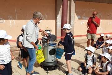 Una doble limpieza de playas para celebrar el Día del Medio Ambiente (Foto TA)