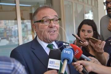 Telde acoge el acto de entrega de las Banderas Azules a los municipios canarios (Foto TA)