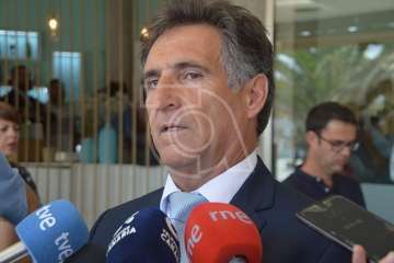 Telde acoge el acto de entrega de las Banderas Azules a los municipios canarios (Foto TA)